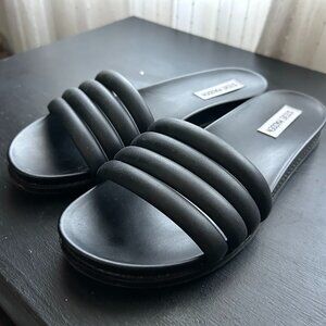 Steve Madden slides